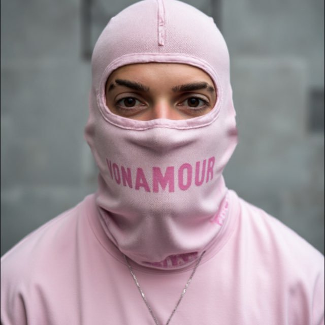 VONAMOUR - Кукла / И кто любовь эту выдумал